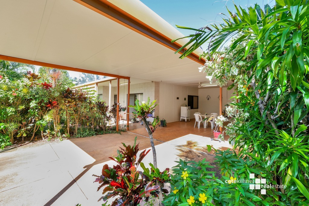 Rare Find – 756sqm “MD block” with a bonus home!