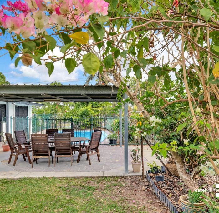 Jingili Gem with Pool & Entertaining Space
